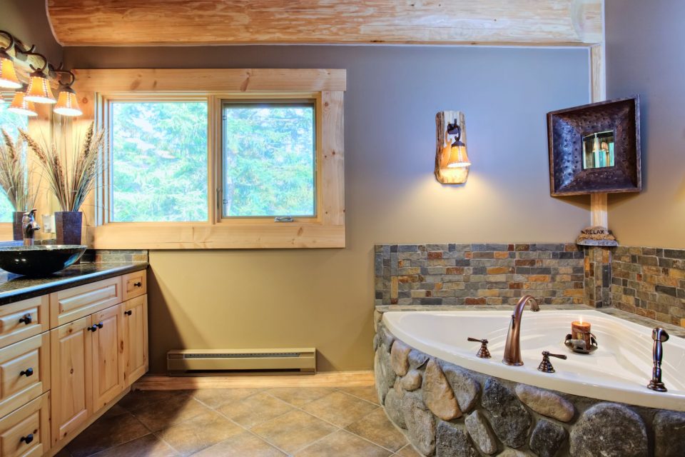 Log Cabin Bath